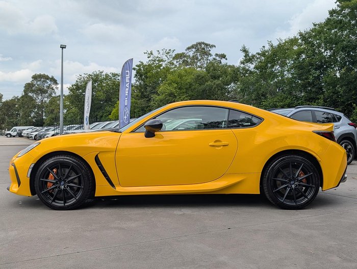 2025 Subaru BRZ tS Kiiro