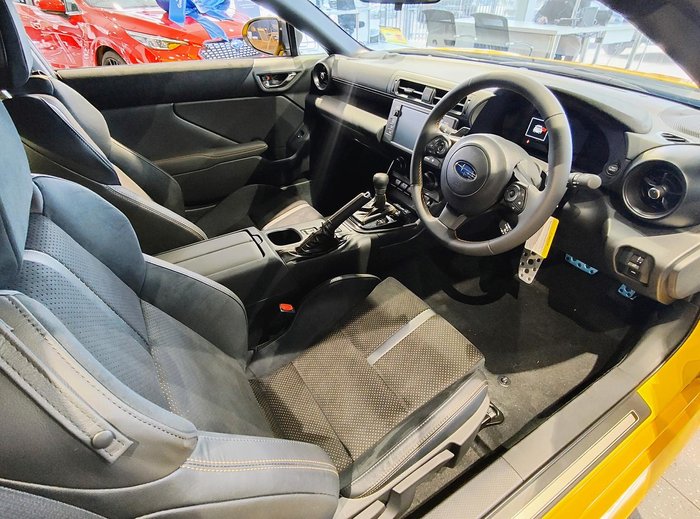 2025 Subaru BRZ tS Kiiro