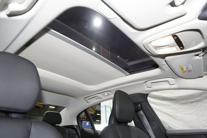 2023 Volvo S60 Ultimate B5 Bright