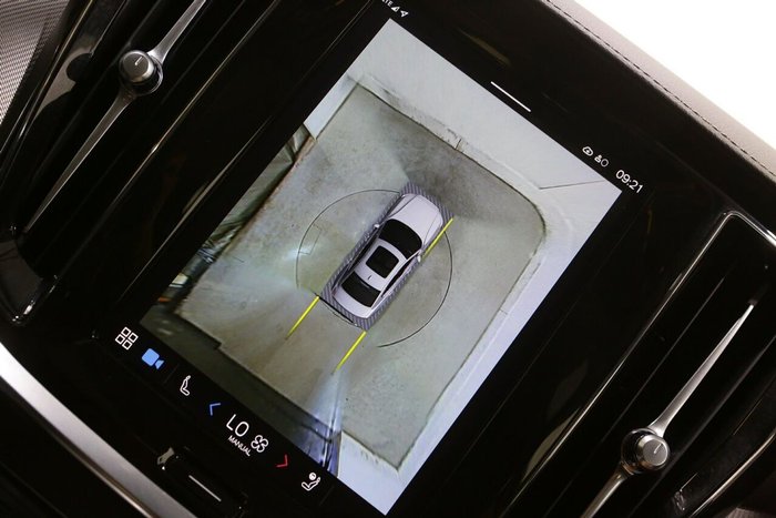 2023 Volvo S60 Ultimate B5 Bright