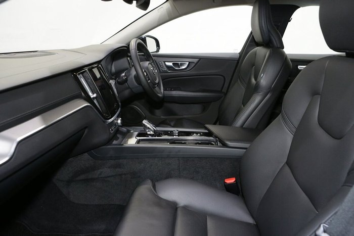 2023 Volvo S60 Ultimate B5 Bright