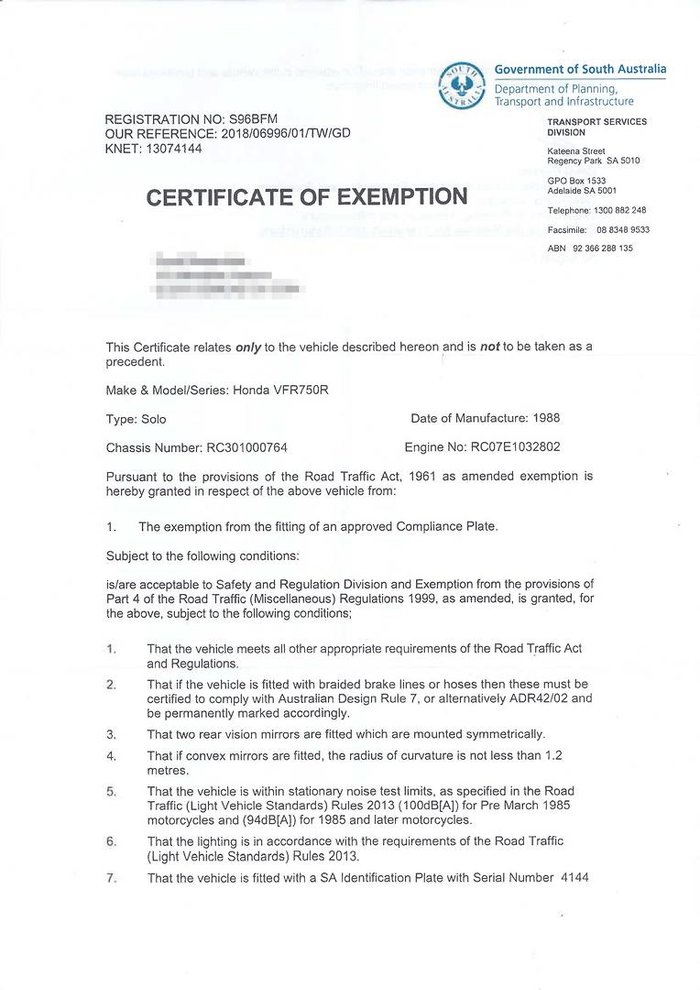 1987 Honda VFR750R (RC30) VFR White