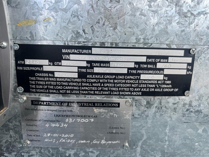 2010 New Age Caravans Big Red 16 Series