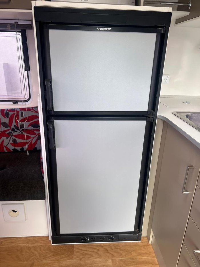 2010 New Age Caravans Big Red 16 Series