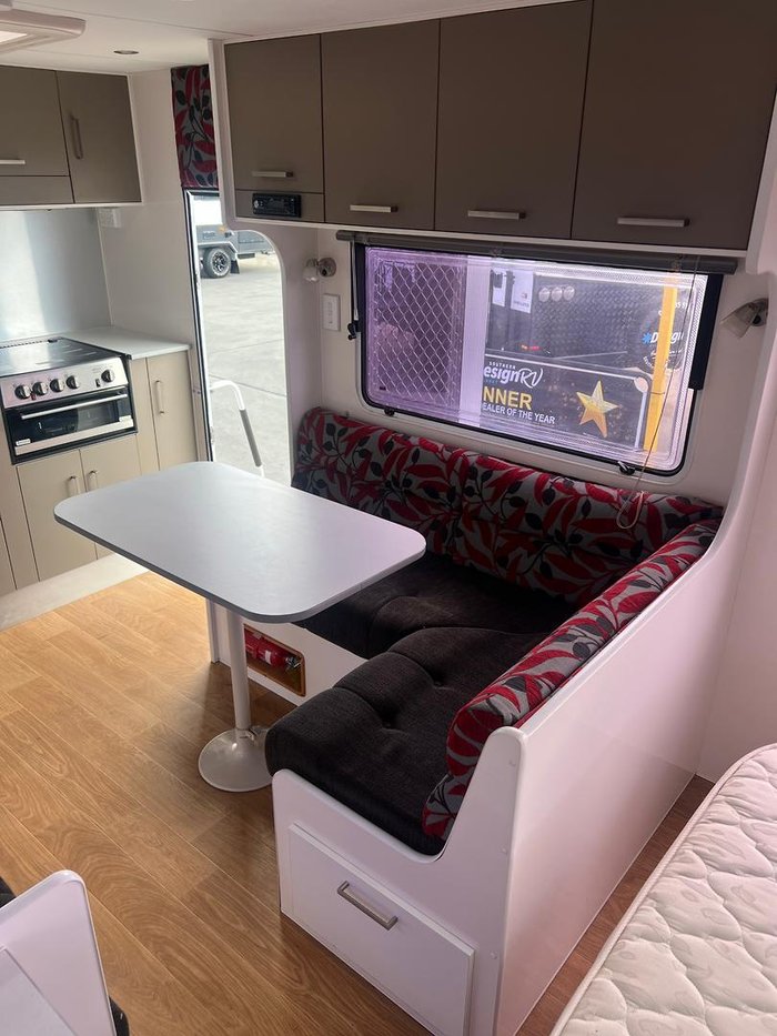 2010 New Age Caravans Big Red 16 Series