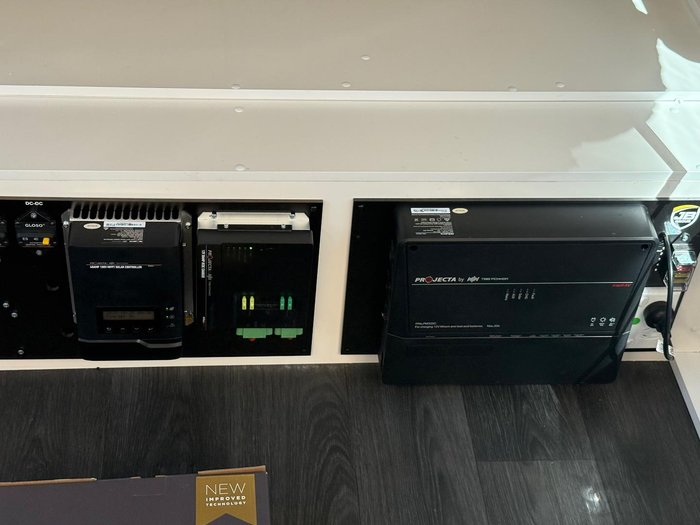 2025 New Age Caravans 19' Manta Ray Expedition