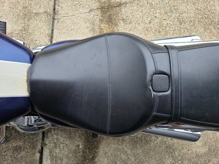 2012 Triumph THUNDERBIRD BLUE