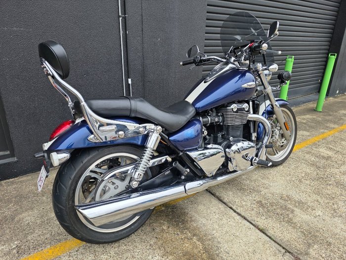 2012 Triumph THUNDERBIRD BLUE
