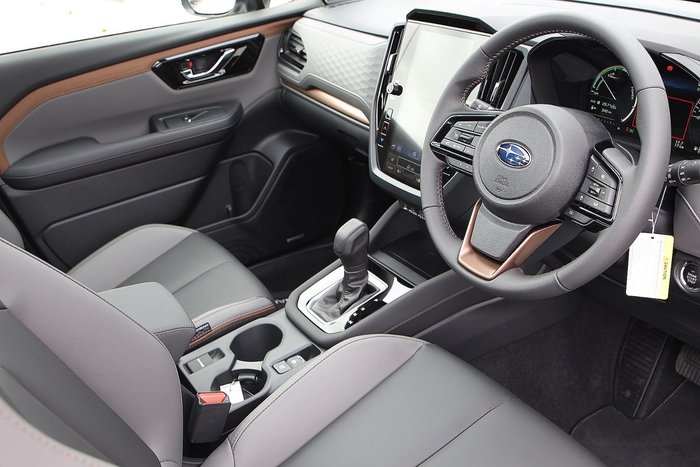 2025 Subaru Forester Hybrid Sport S6 MY26 AWD Crystal White