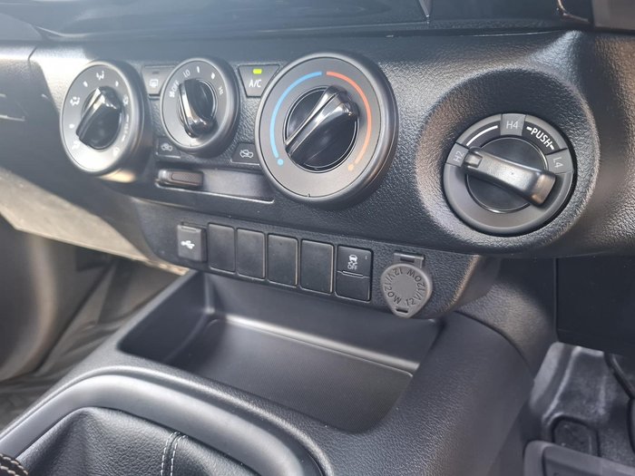 2024 Toyota Hilux Workmate