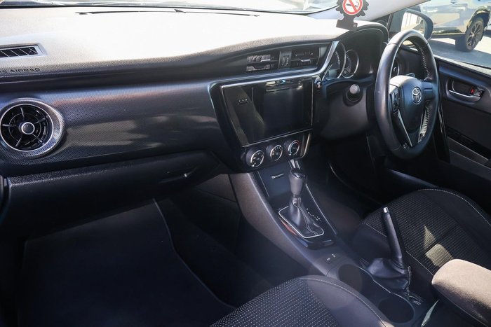 2016 Toyota Corolla Ascent Sport