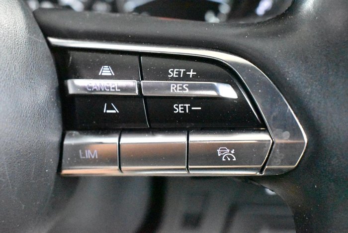 2020 Mazda 3 G25 Evolve