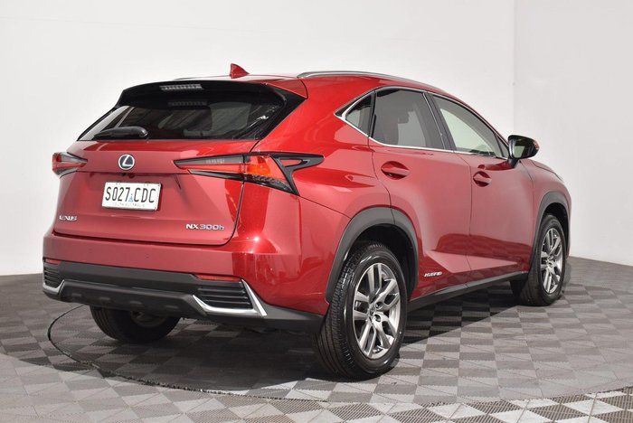 2020 Lexus NX 300h Luxury