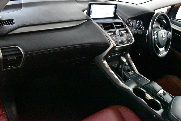 2020 Lexus NX 300h Luxury