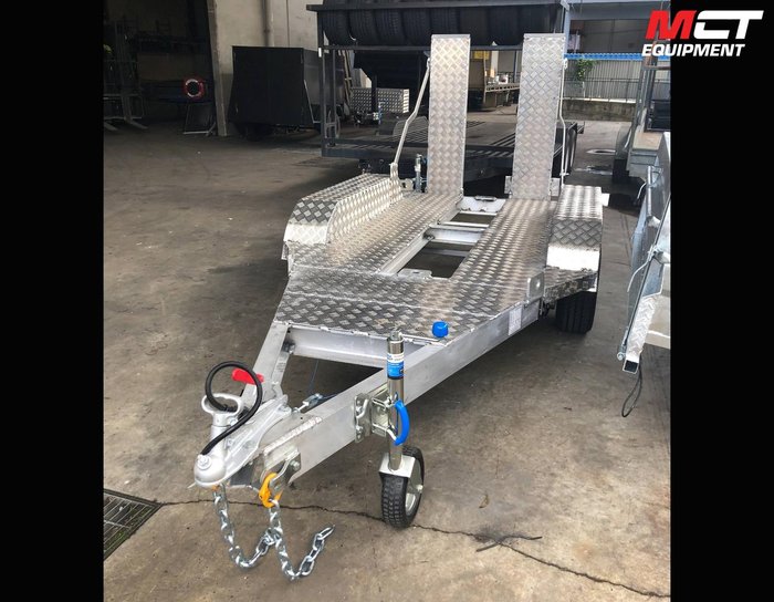 2021 MAEDA MC285C Green