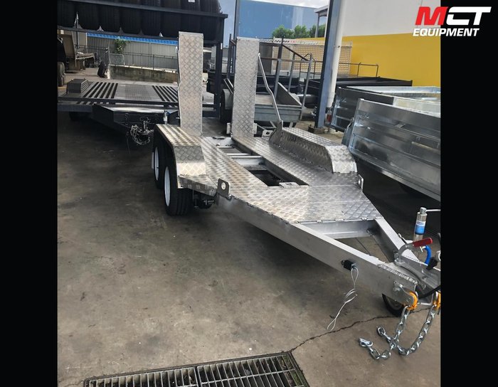 2021 MAEDA MC285C Green