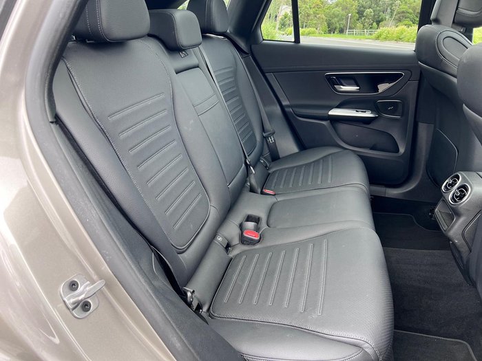 2024 Mercedes-Benz GLC-Class GLC300