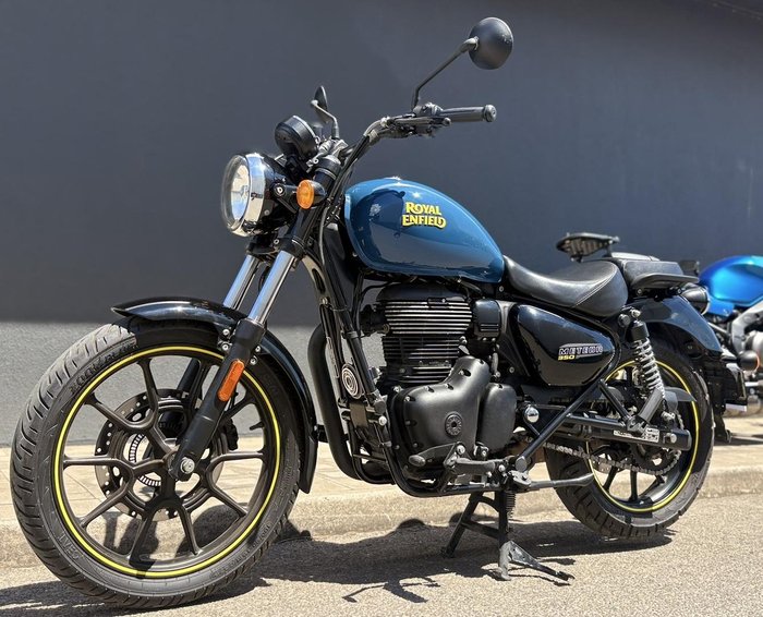 2023 Royal Enfield Meteor 350 Fireball Meteor Blue
