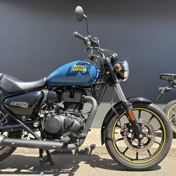 2023 Royal Enfield Meteor 350 Fireball Meteor Blue