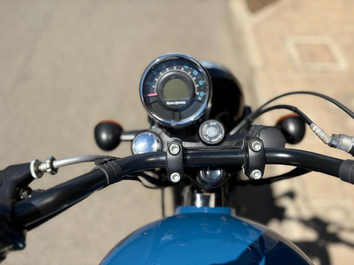 2023 Royal Enfield Meteor 350 Fireball Meteor Blue