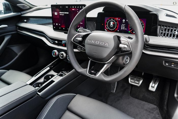 2026 SKODA Superb 195TSI Sportline