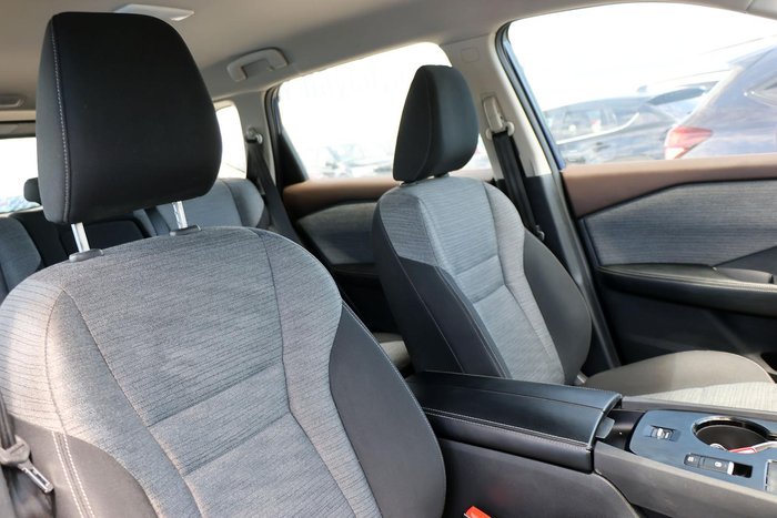 2023 Nissan X-TRAIL ST