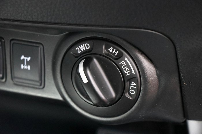 2021 Nissan Navara ST-X D23 MY21 4X4 Dual Range White