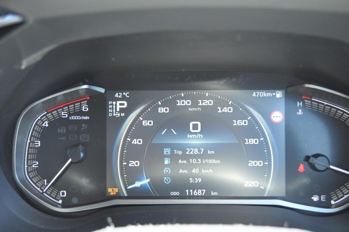 2025 Isuzu D-MAX BLADE