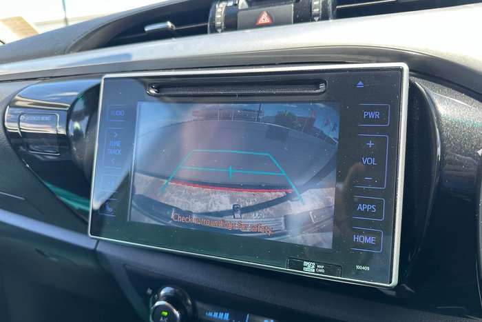 2020 Toyota Hilux SR5