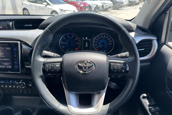 2020 Toyota Hilux SR5