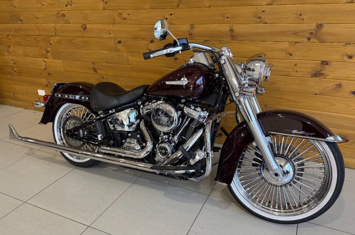 2022 HARLEY-DAVIDSON FLHCS HERITAGE CLASSIC 114 Maroon