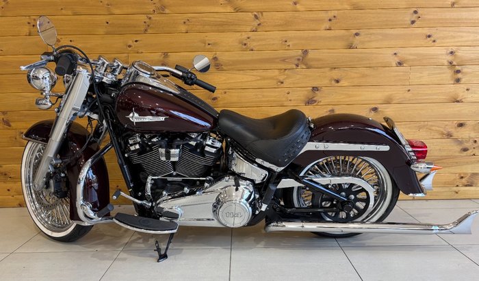2022 HARLEY-DAVIDSON FLHCS HERITAGE CLASSIC 114 Maroon