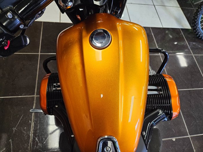 2023 BMW R 18 B ORANGE