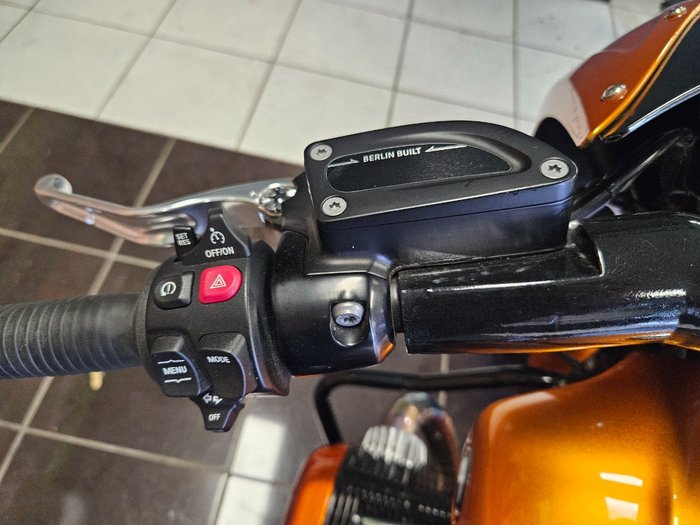 2023 BMW R 18 B ORANGE