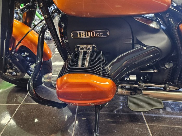 2023 BMW R 18 B ORANGE