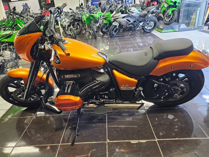 2023 BMW R 18 B ORANGE