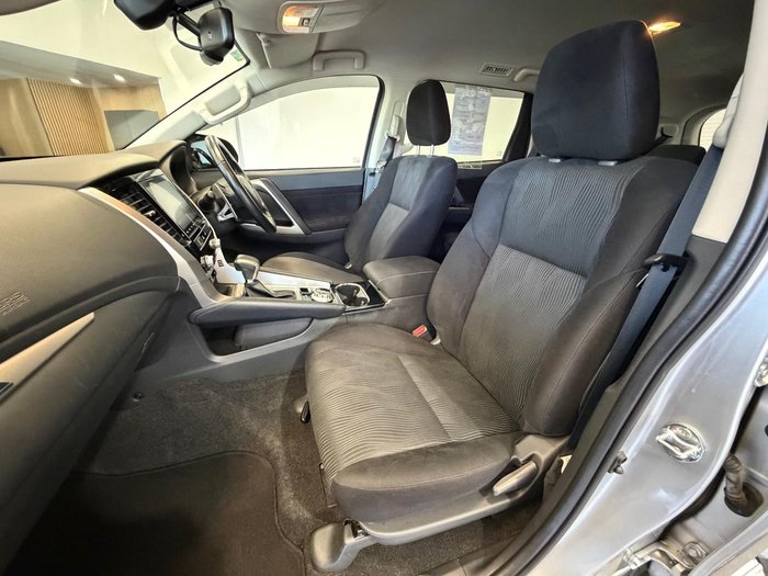 2021 Mitsubishi Pajero Sport GLS