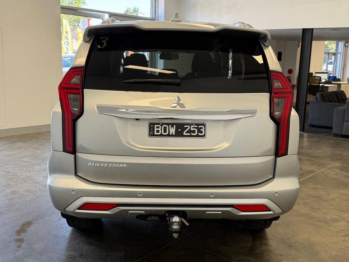 2021 Mitsubishi Pajero Sport GLS