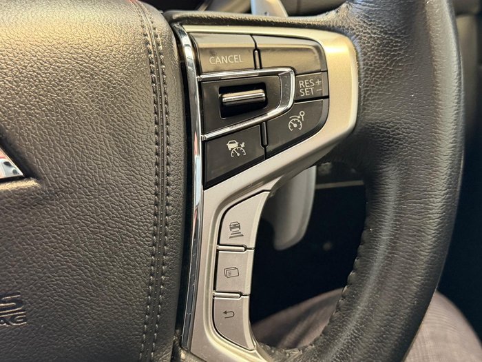 2021 Mitsubishi Pajero Sport GLS