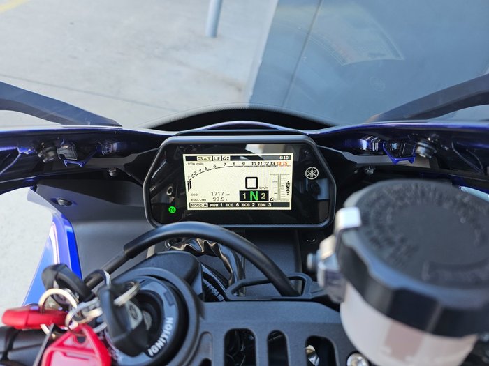 2025 Yamaha YZF-R1 Blue