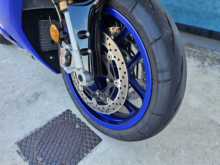 2025 Yamaha YZF-R1 Blue