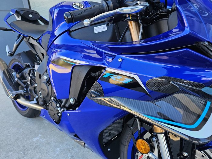 2025 Yamaha YZF-R1 Blue