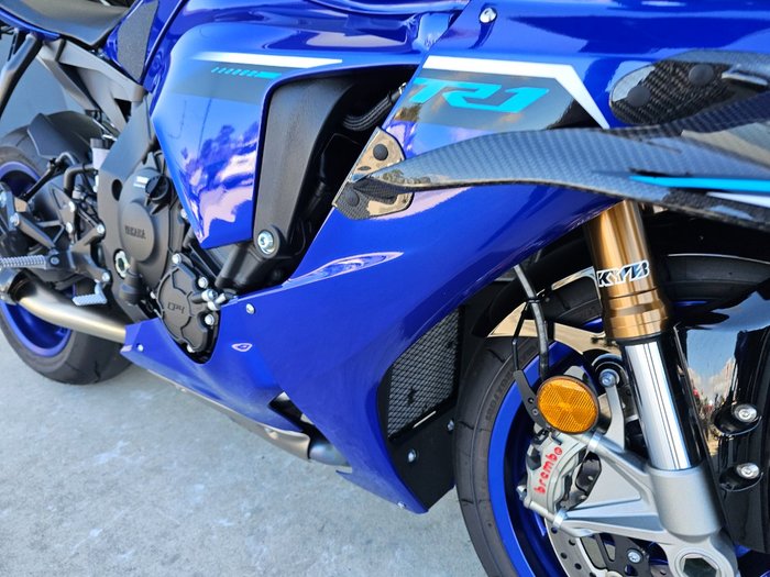 2025 Yamaha YZF-R1 Blue