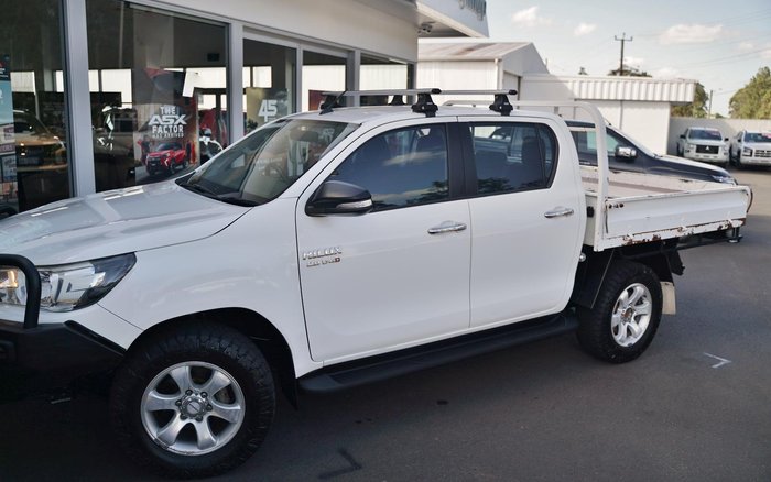 2015 Toyota Hilux SR