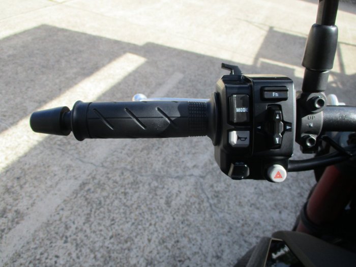 2023 Honda 2023 Honda NAKED CB750 (Hornet) BLACK