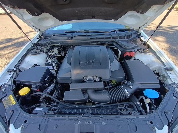 2010 Holden Commodore Omega VE MY10 Heron White