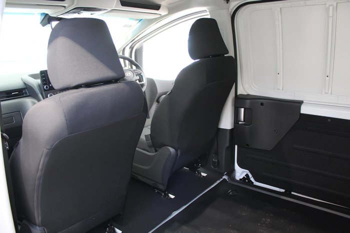 2025 Hyundai STARIA LOAD