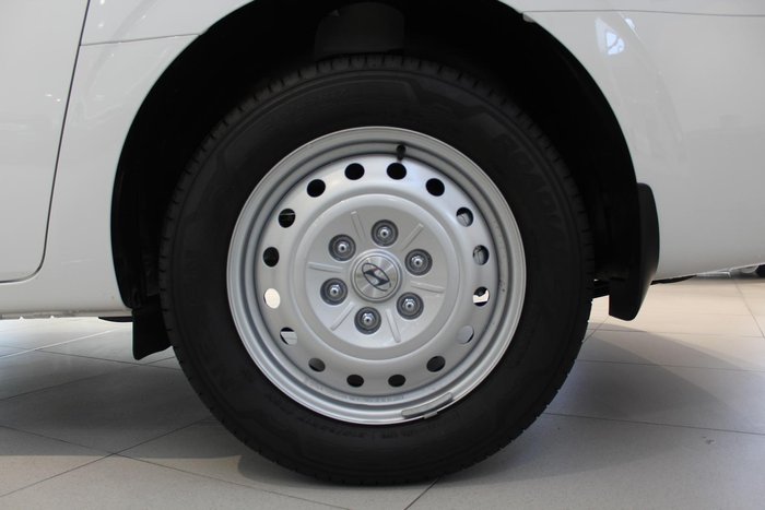 2025 Hyundai STARIA LOAD