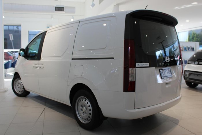 2025 Hyundai STARIA LOAD