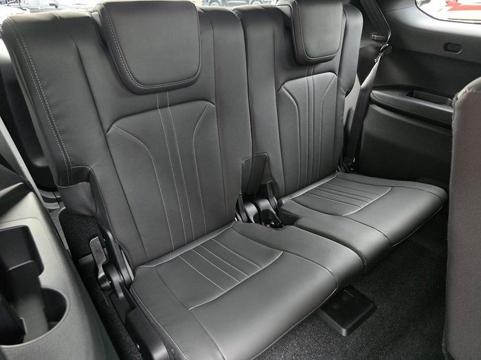 2025 Isuzu MU-X LS-T